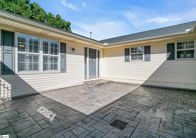 3rd image of 1 Sheridan Pl, Greer, SC 29650 | MLS# 1591164