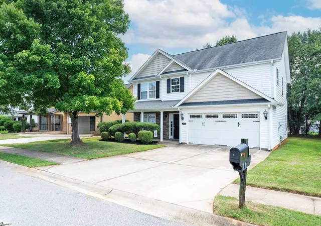 Photo 1 of Single family home for sale at 110 Redstem Dr, Simpsonville, SC 29681 | MLS# 1600296 | Listing updated on 2026-08-20