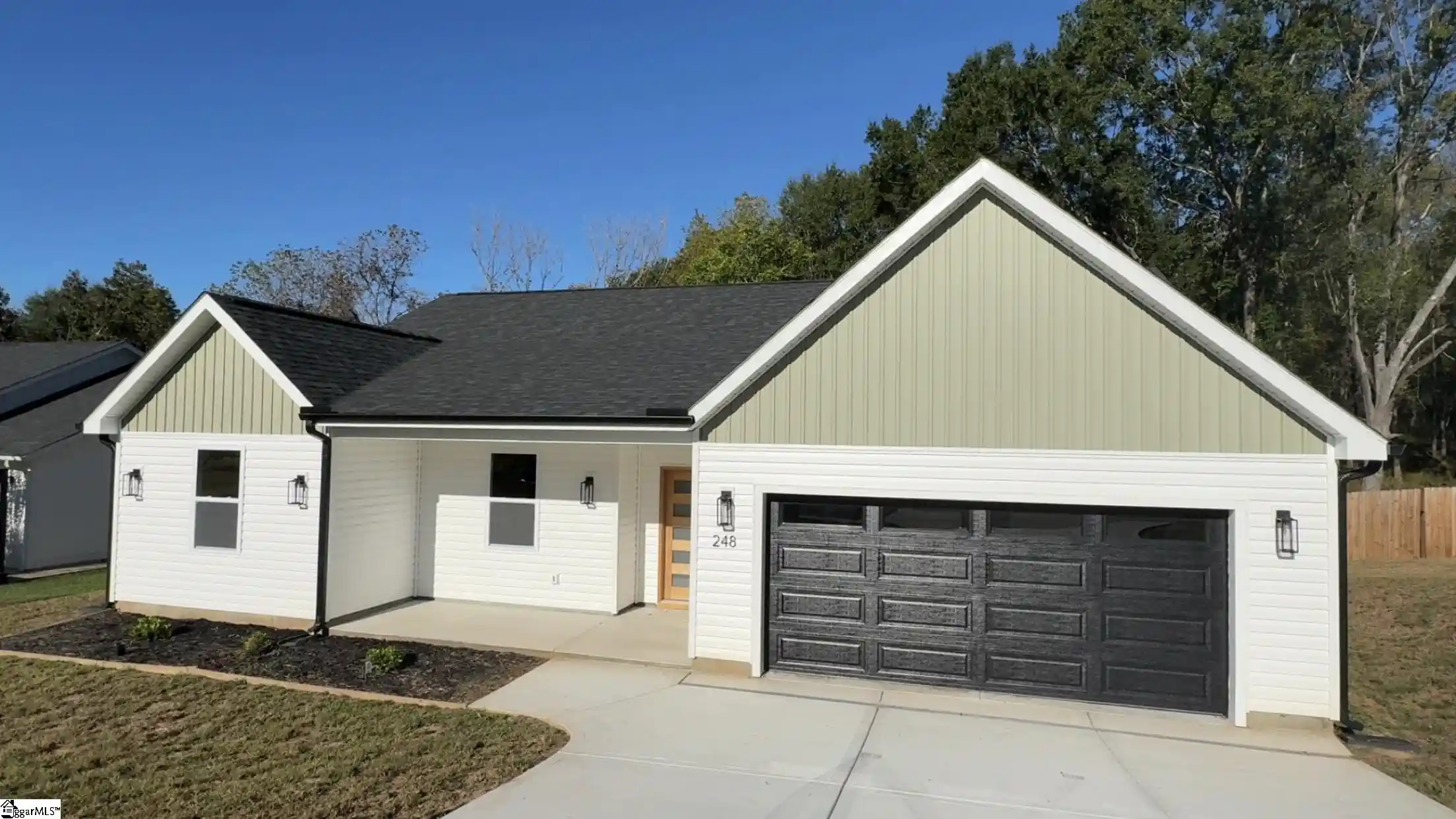 Photo 1 of Single family home for sale at 248 Queensbury Wy, Spartanburg, SC 29302 | MLS# 1594841 | Listing updated on 2026-10-25