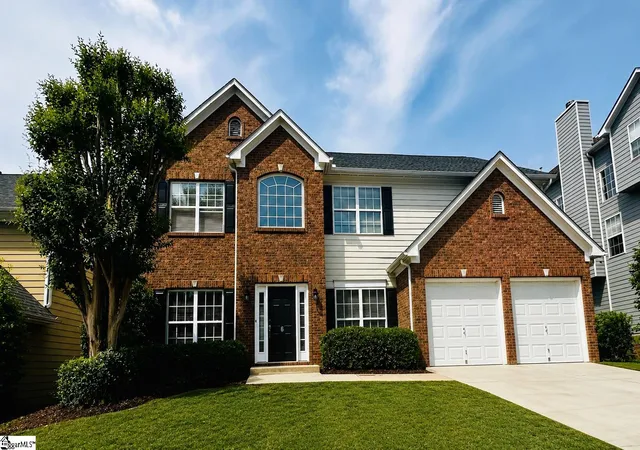Photo 3 of Single family home for sale at 6 Boxleaf Ct, Greer, SC 29650 | MLS# 1591694 | Listing updated on 2026-09-13