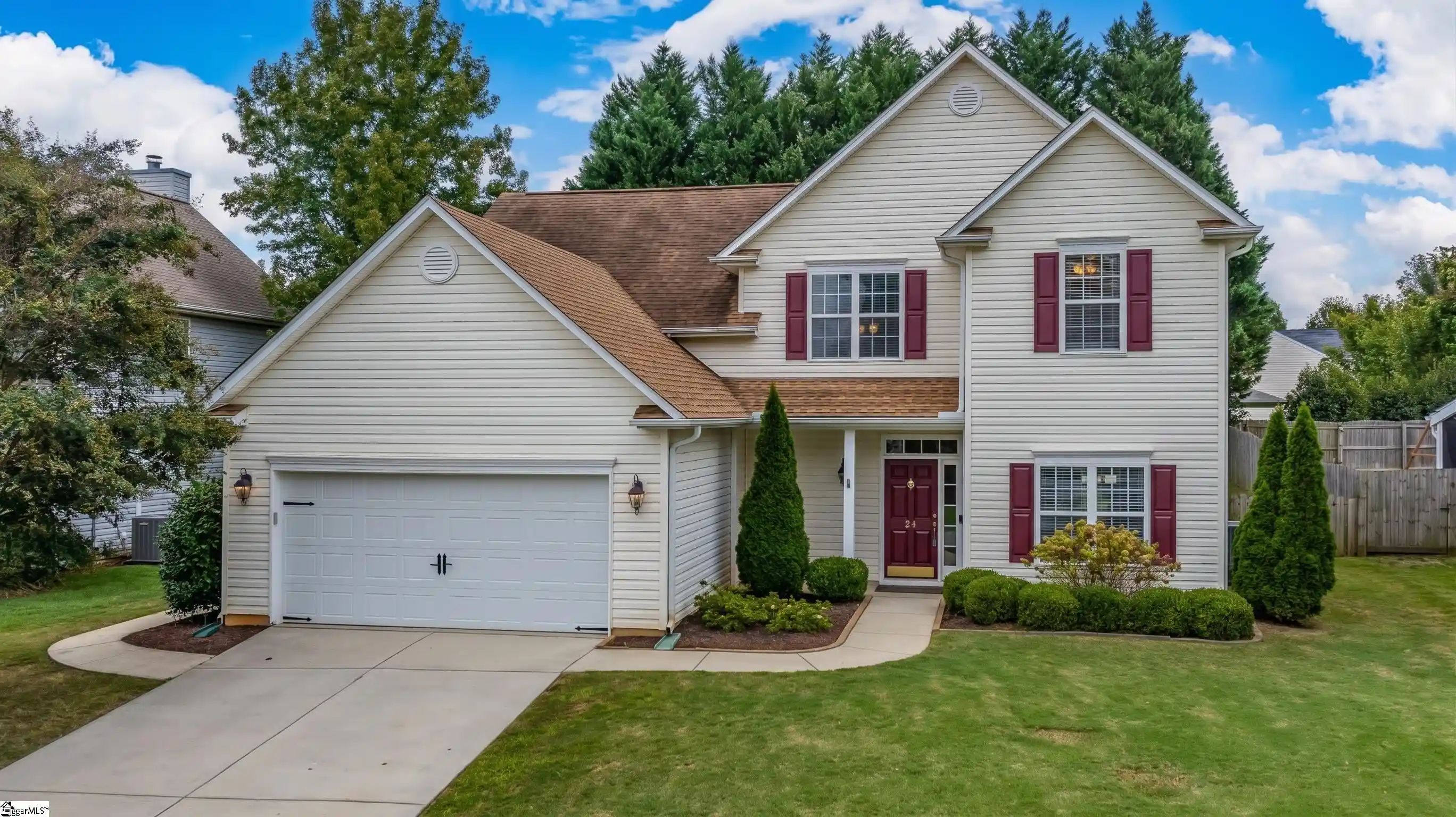 Photo 1 of Single family home for sale at 24 N Orchard Farms Ave, Simpsonville, SC 29681 | MLS# 1607481 | Listing updated on 2026-10-22