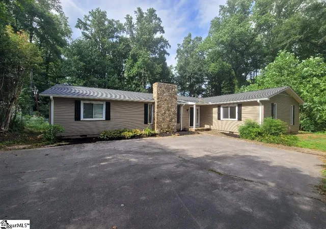 Photo 1 of Single family home for sale at 309 Seabury Dr, Greenville, SC 29615 | MLS# 1598396 | Listing updated on 2026-08-11
