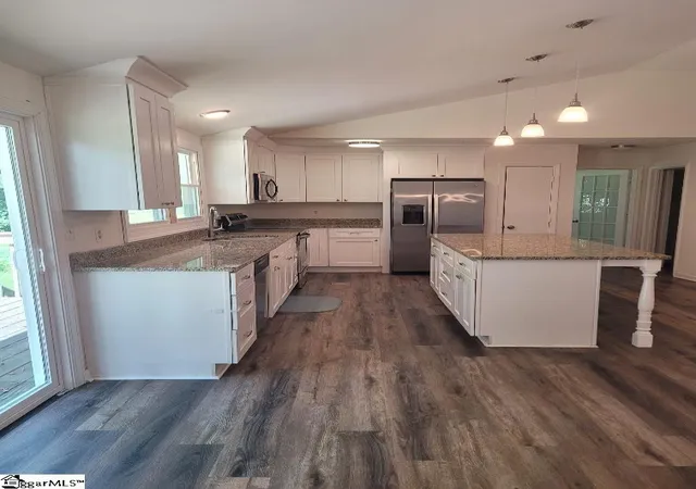 Photo 3 of Single family home for sale at 309 Seabury Dr, Greenville, SC 29615 | MLS# 1598396 | Listing updated on 2026-08-11