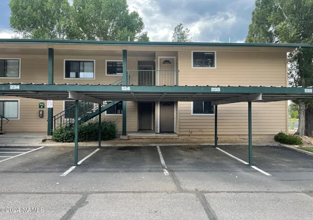 Listing Photo 3 - Condo for sale in building located at 3200 S Litzler Dr, Flagstaff, AZ 86005 - Unit #8-134