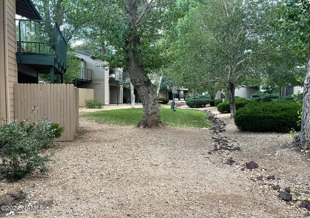 Listing Photo 4 - Condo for sale in building located at 3200 S Litzler Dr, Flagstaff, AZ 86005 - Unit #8-134
