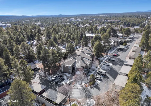 Listing Photo 5 - Condo for sale in building located at 1401 N 4Th St, Flagstaff, AZ 86004 - Unit #221