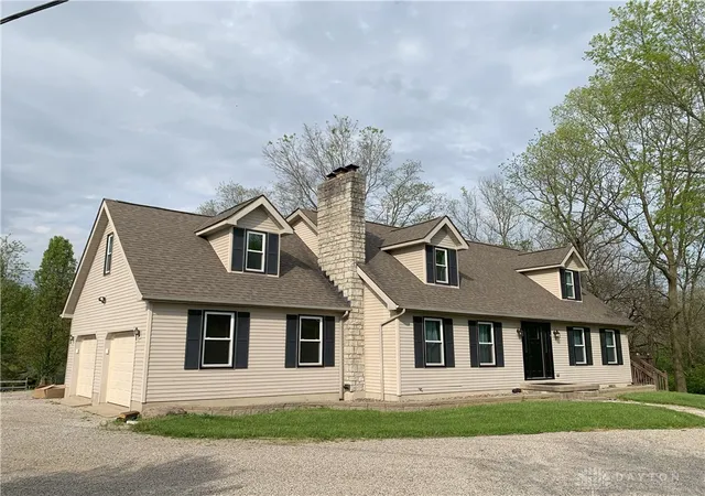 Homes for sale in Oxford, OH | 6038 Booth Rd, Oxford, OH 45056 | MLS# 932718