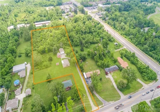 17th image of 3280 Benchwood Rd, Dayton, OH 45414 | MLS# 889373