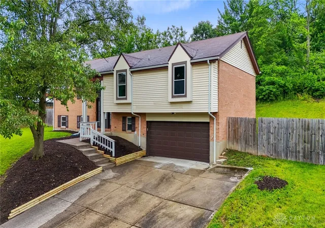 Photo 1 of Single family home for sale at 1153 King Richard Pkwy, Dayton, OH 45449 | MLS# 932103 | Listing updated on 2026-01-21