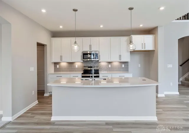 Photo 3 of Sale Pending at 2544 Golden Leaf Dr, Beavercreek, OH 45431 | MLS# 936754 | Listing updated on 2026-07-27