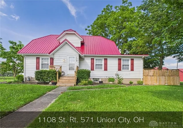 Homes for sale in Union City, OH | 1108 State Route 571, Union City, OH 45390 | MLS# 938406