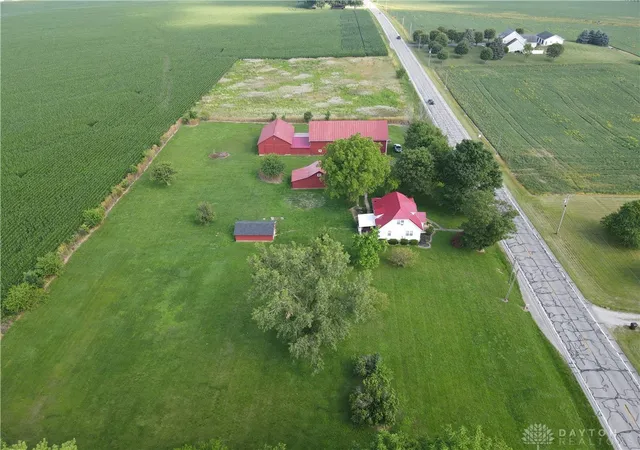Homes for sale in Union City, OH | 1108 State Route 571, Union City, OH 45390 | MLS# 938406