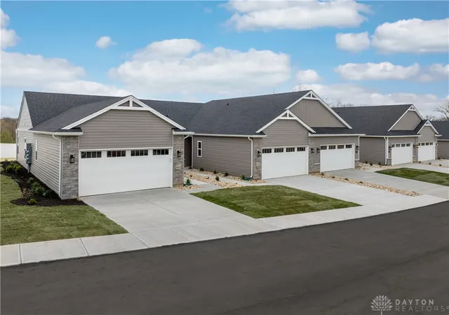 Homes for sale in Middletown, OH | 6835 Traditions St #23, Middletown, OH 45044 | MLS# 938683