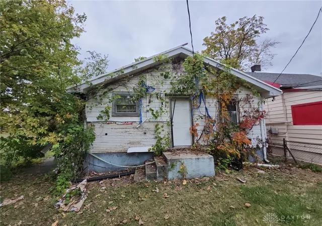 Homes for sale in Dayton, OH | 830 Bedford Ave, Dayton, OH 45402 | MLS# 938762
