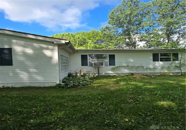 Homes for sale in Anna, OH | 11968 Arling Rd, Anna, OH 45302 | MLS# 939965