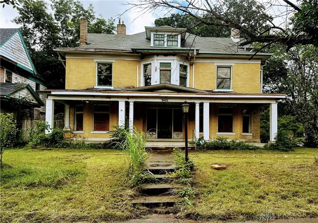 Homes for sale in Dayton, OH | 945 N Broadway St, Dayton, OH 45402 | MLS# 940473