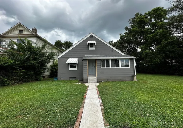 Photo 2 of Single family home for sale at 1020 Saint Adelbert Ave, Dayton, OH 45404 | MLS# 940871 | Listing updated on 2026-07-31