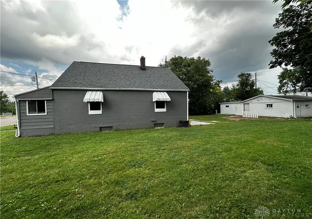 Photo 3 of Single family home for sale at 1020 Saint Adelbert Ave, Dayton, OH 45404 | MLS# 940871 | Listing updated on 2026-07-31
