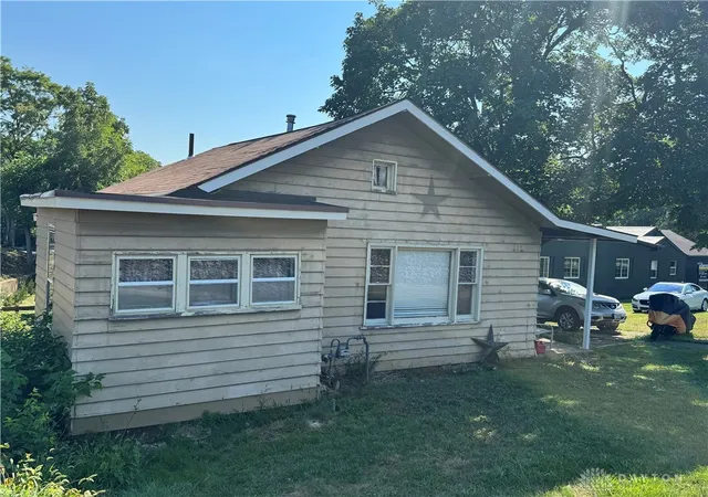 Homes for sale in Englewood, OH | 916 S Main St, Englewood, OH 45322 | MLS# 941391