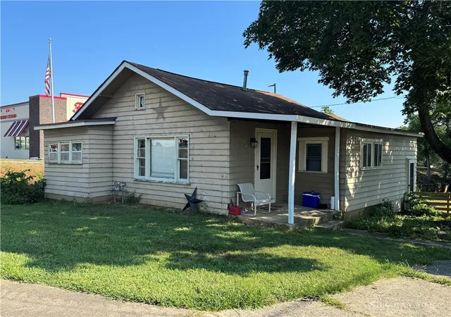 Homes for sale in Englewood, OH | 916 S Main St, Englewood, OH 45322 | MLS# 941391