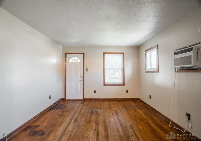 Photo 3 of Single family home for sale at 1108 Lexington Ave, Fairborn, OH 45324 | MLS# 941734 | Listing updated on 2026-07-30