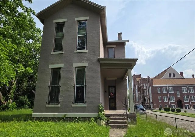 Homes for sale in Dayton, OH | 1568 W 2nd St, Dayton, OH 45402 | MLS# 941649