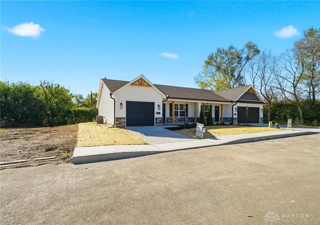 Homes for sale in Carlisle, OH | 90 Timber Creek Dr, Carlisle, OH 45005 | MLS# 943240