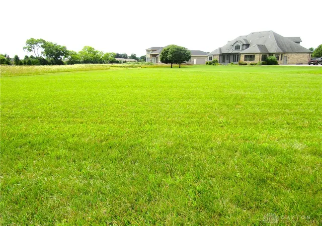 2nd image of 385 Secretariat Dr, Springfield, OH 45503 | MLS# 942491