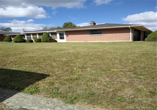 1st image of 512 N Sherry Dr, Dayton, OH 45426 | MLS# 944659