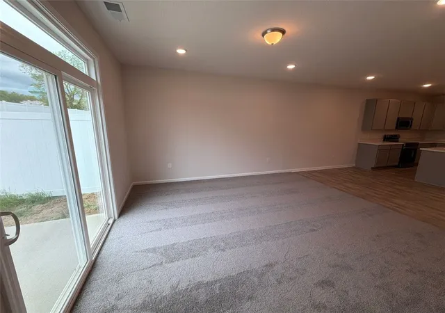 Homes for sale in Middletown, OH | 6838 Traditions St #43, Middletown, OH 45044 | MLS# 945433