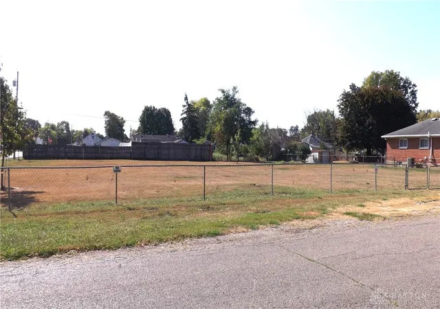 Photo 4 of Land for sale at 2460 Bushnell Ave, Dayton, OH 45404 | MLS# 945524 | Listing updated on 2026-04-10