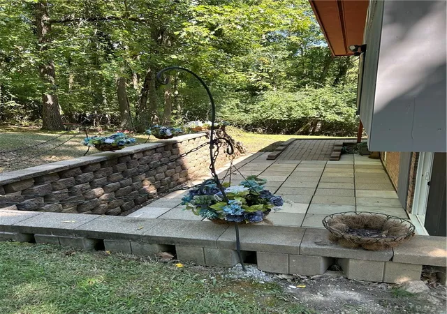 3rd image of 1535 Winding Trl, Springfield, OH 45503 | MLS# 945712
