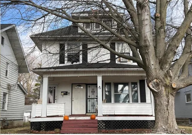 Photo 1 of Sale Pending at 726 E Madison Ave, Springfield, OH 45503 | MLS# 946014 | Listing updated on 2026-03-17
