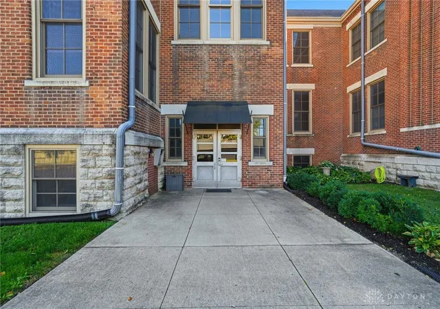 Photo 2 of Condo for sale at 226 Mcdaniel St #30, Dayton, OH 45405 | MLS# 946346 | Listing updated on 2026-07-26