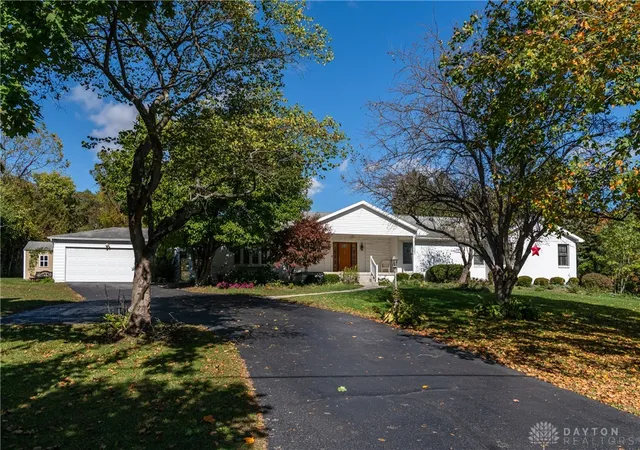 4th image of 6250 Fairfield Pike, Enon, OH 45323 | MLS# 946293