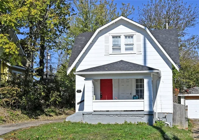 Homes for sale in Dayton, OH | 221 E Siebenthaler Ave, Dayton, OH 45405 | MLS# 947425