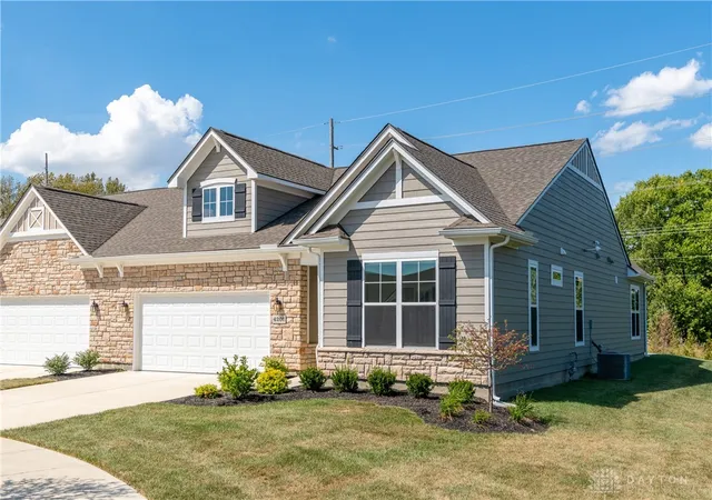 Homes for sale in Bellbrook, OH | 4201 Ellason Ct, Bellbrook, OH 45440 | MLS# 947869