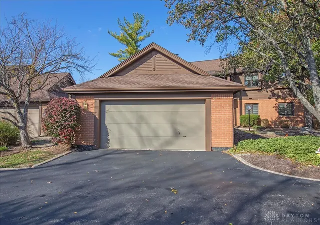 4th image of 7035 Bluffs Dr, Washington Twp, OH 45459 | MLS# 947586