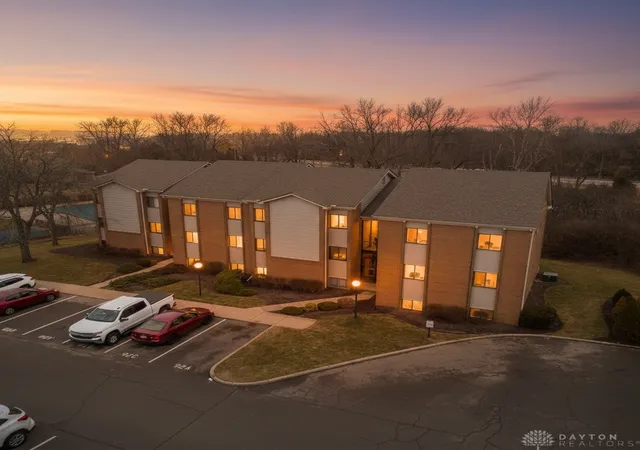 Homes for sale in Dayton, OH | 1792 Cherokee Dr #F, Dayton, OH 45449 | MLS# 948412