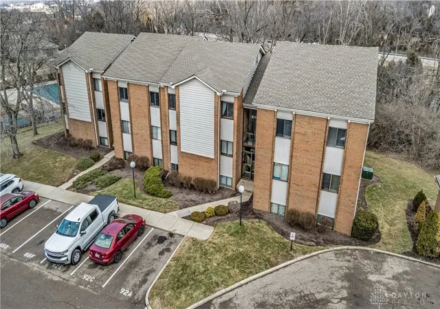 Homes for sale in Dayton, OH | 1792 Cherokee Dr #F, Dayton, OH 45449 | MLS# 948412
