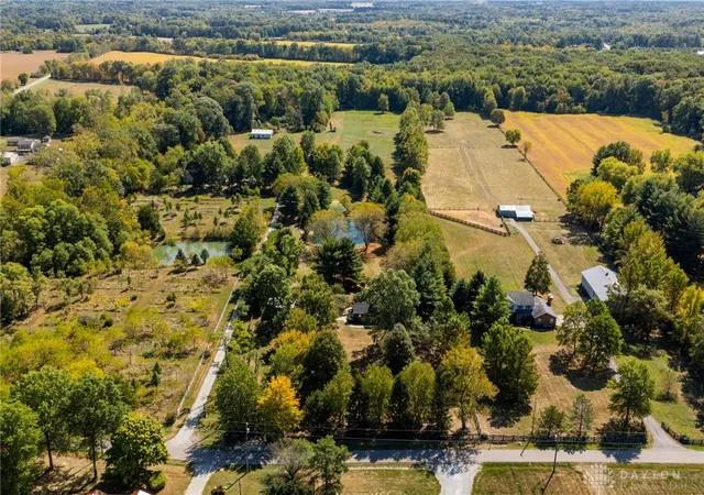 Photo 2 of Sale Pending at 7152 Gheils Carroll Rd, Morrow, OH 45152 | MLS# 949309 | Listing updated on 2026-01-26