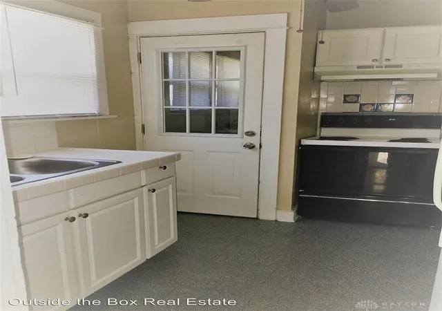 Homes for sale in Dayton, OH | 559/561 Evergreen Ave, Dayton, OH 45402 | MLS# 949256