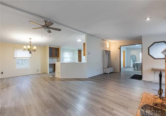 2nd image of 10671 Green Apple Rd, Miamisburg, OH 45342 | MLS# 949767