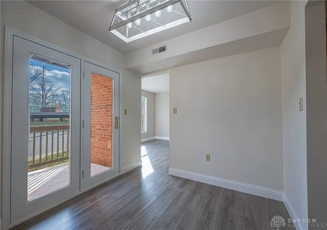 Photo 4 of Sale Pending at 791 Ashton Cir #103, Dayton, OH 45429 | MLS# 949938 | Listing updated on 2026-08-28