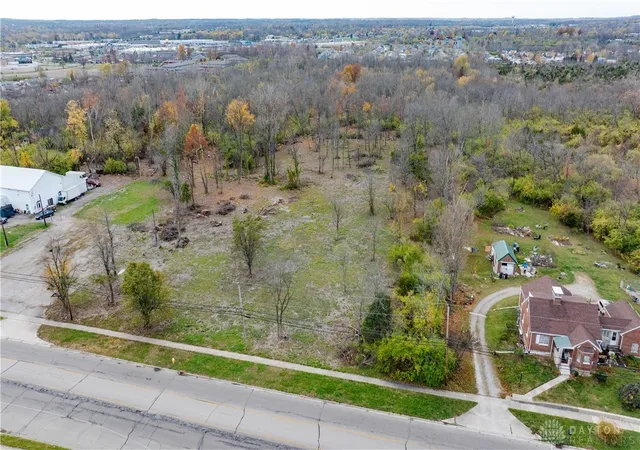 3rd image of 5719 Denlinger Rd, Dayton, OH 45426 | MLS# 950034
