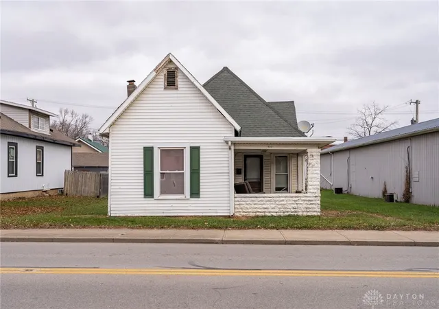 3rd image of 922 N North St, Washington Court House, OH 43160 | MLS# 950061