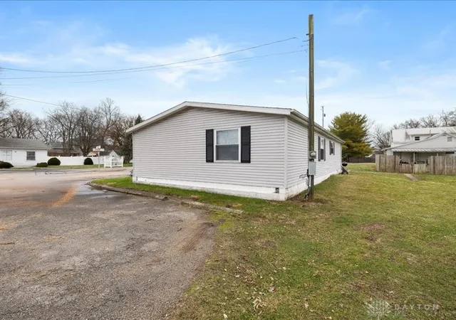 3rd image of 141 N Xenia Dr, Enon, OH 45323 | MLS# 950454