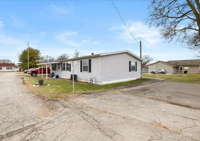 4th image of 141 N Xenia Dr, Enon, OH 45323 | MLS# 950454
