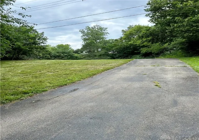 4th image of 1905 Tait Rd, Dayton, OH 45429 | MLS# 950827