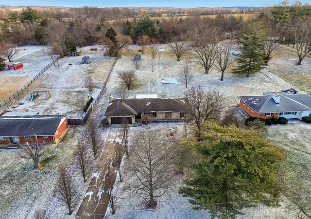 Homes for sale in Lebanon, OH | 5690 Bunnell Hill Rd, Lebanon, OH 45036 | MLS# 950828